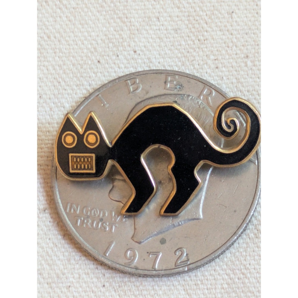 MMA Metropolitan Museum of Art‎ Black Enamel Cat Pin Gold Tone Brooch